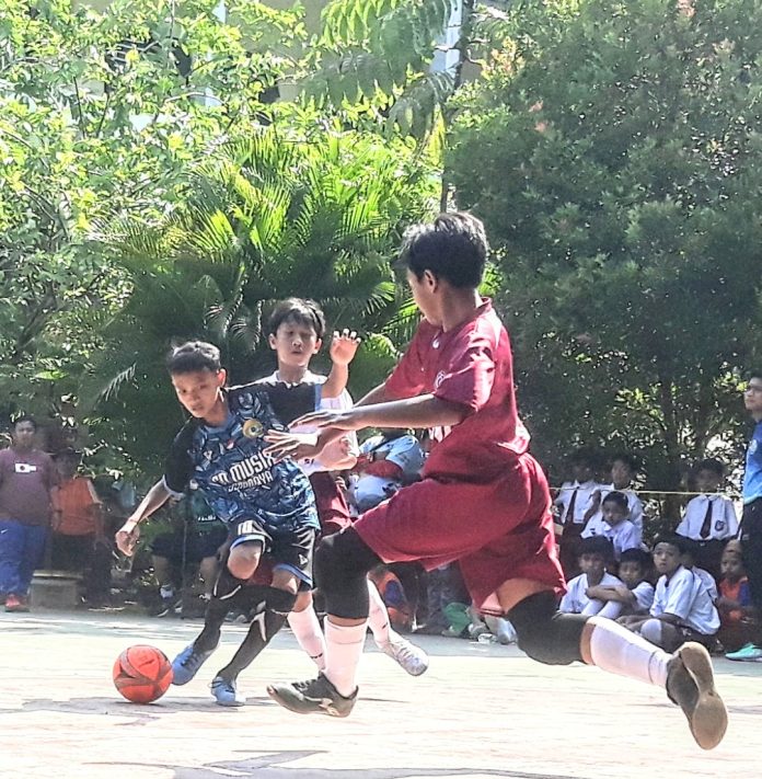 Futsal Siswa SD se-Kecamatan Wonokromo